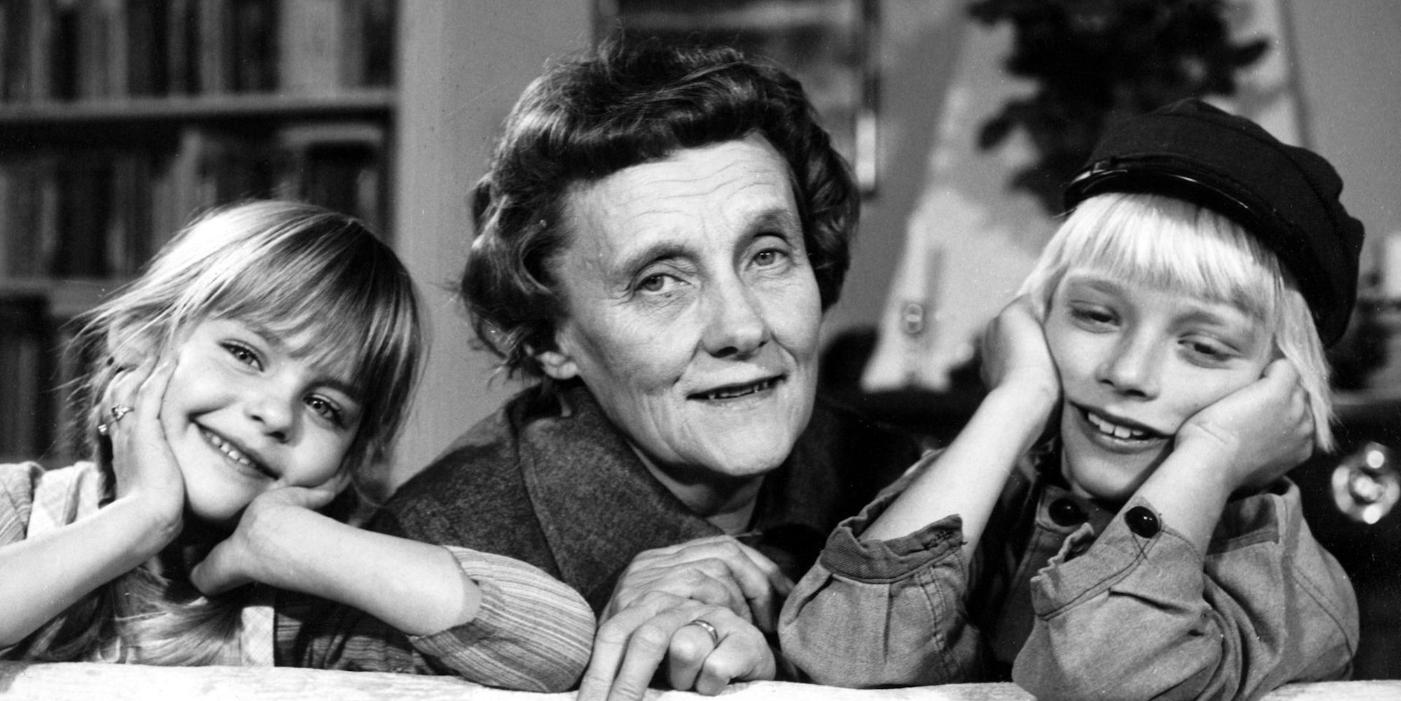 Astrid Lindgren mit Michel-Darstellern