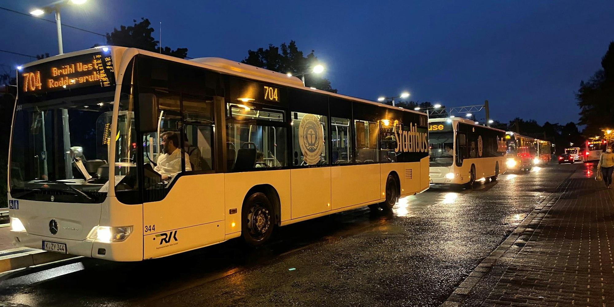 Busse Bahnhof Brühl