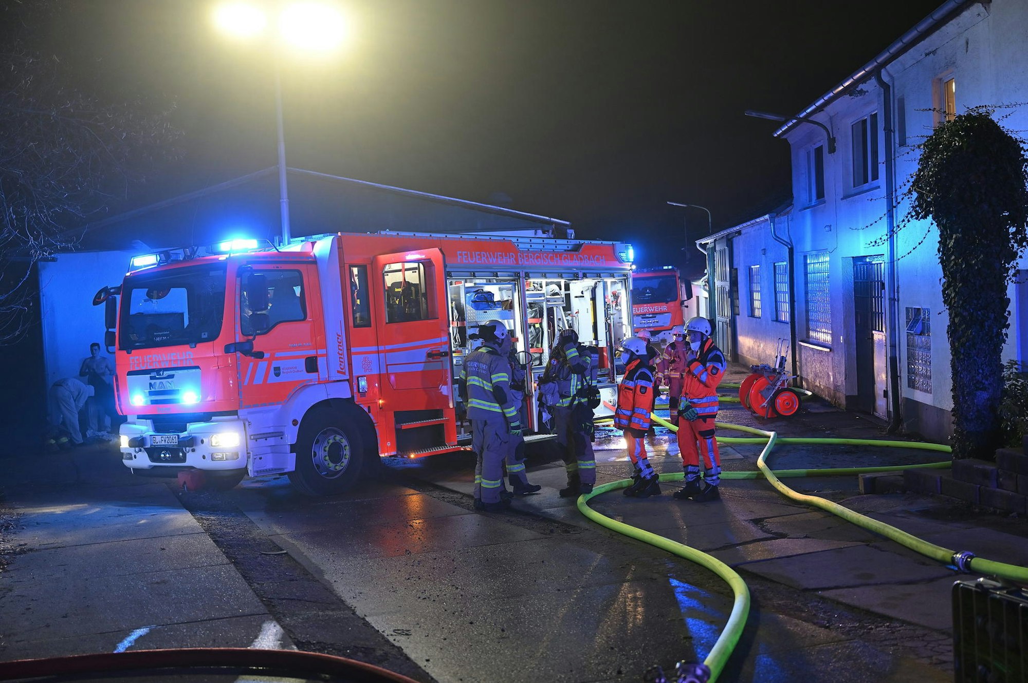 20220126-luh-Lagerhallenbrand-006