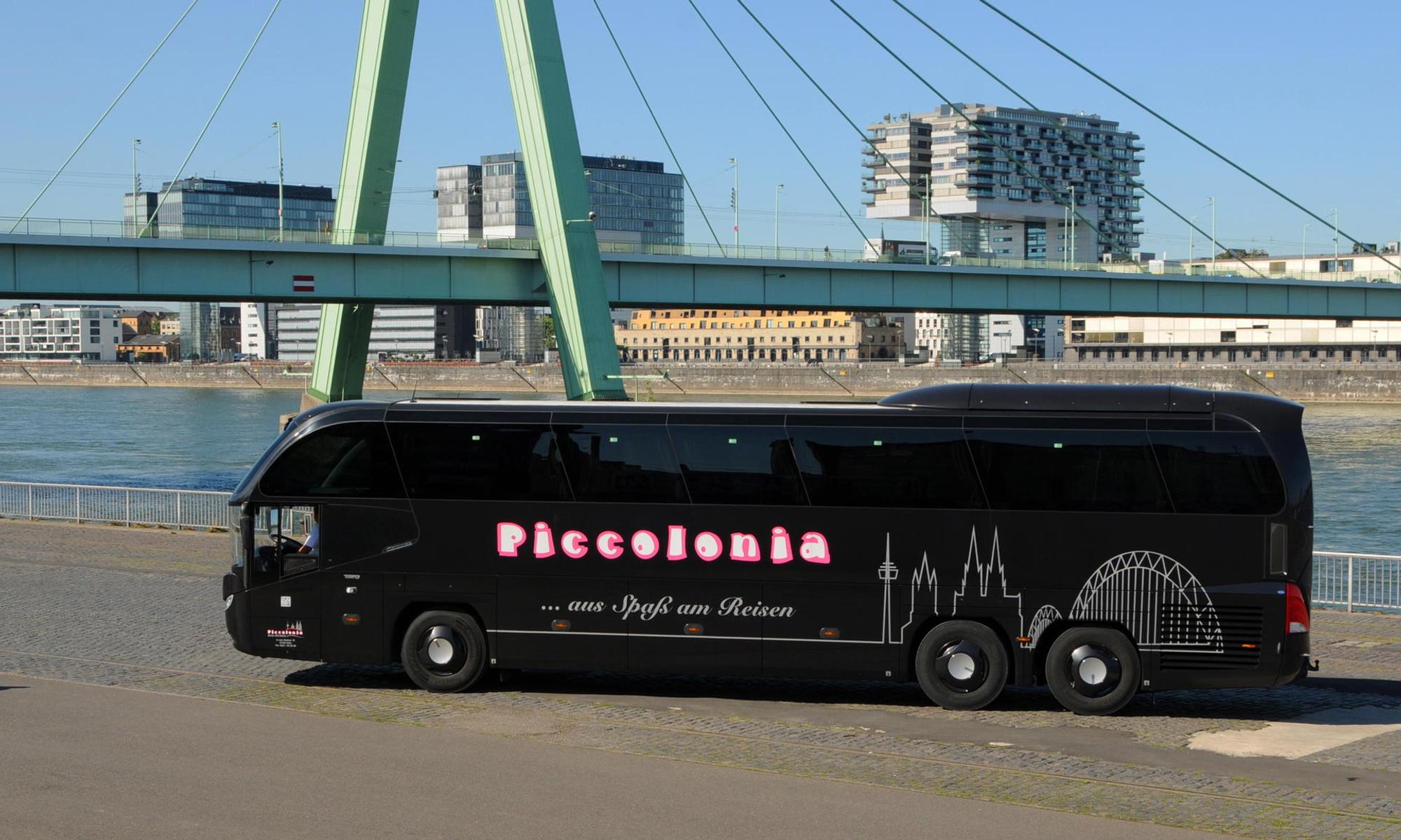 Piccolonia_Bus