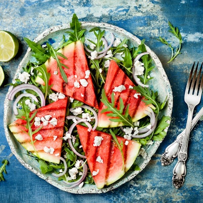 Gegrillte Melone mit Rucola