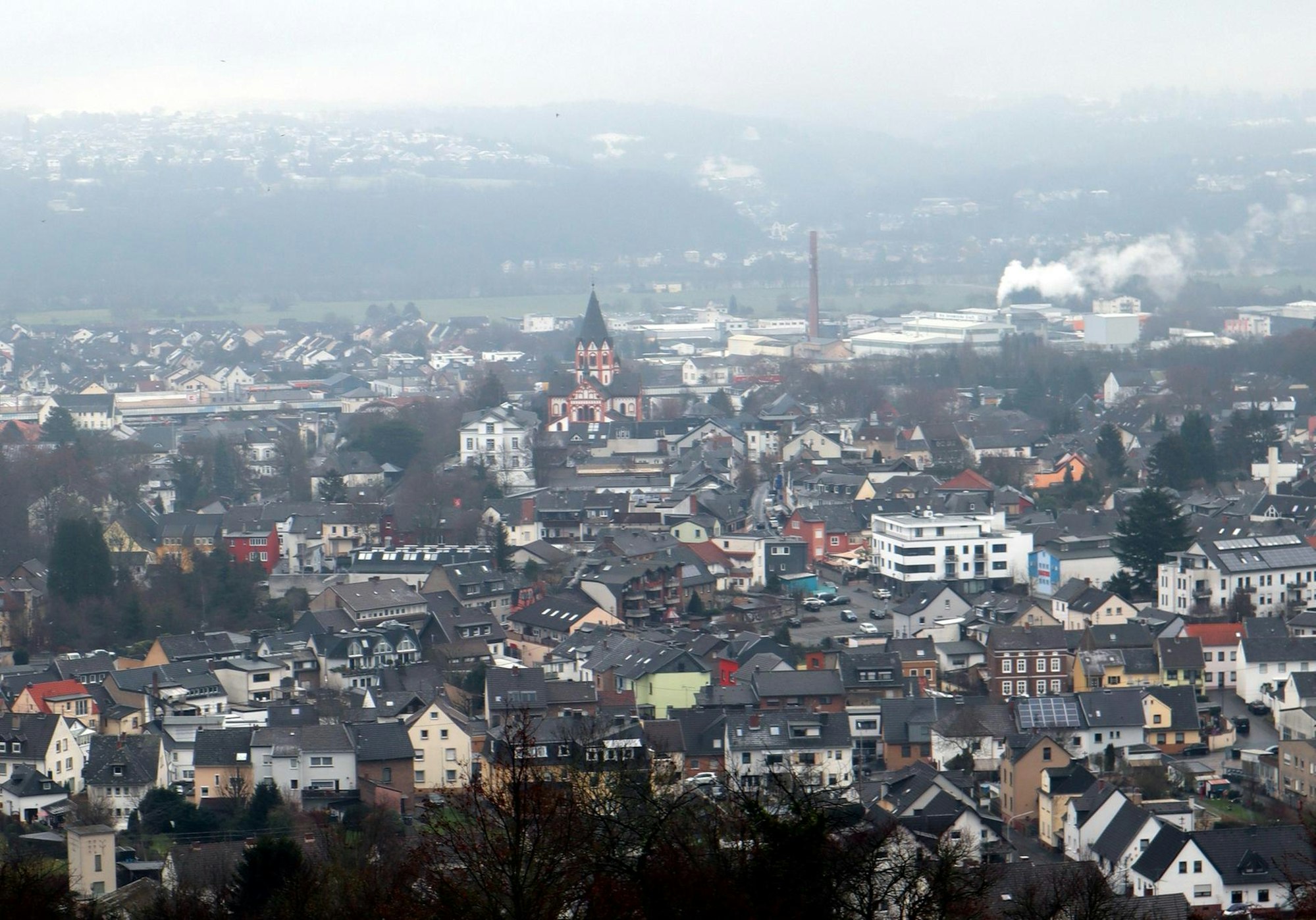 Bad Bodendorf Blick auf Sinzig vom Feltenturm nah