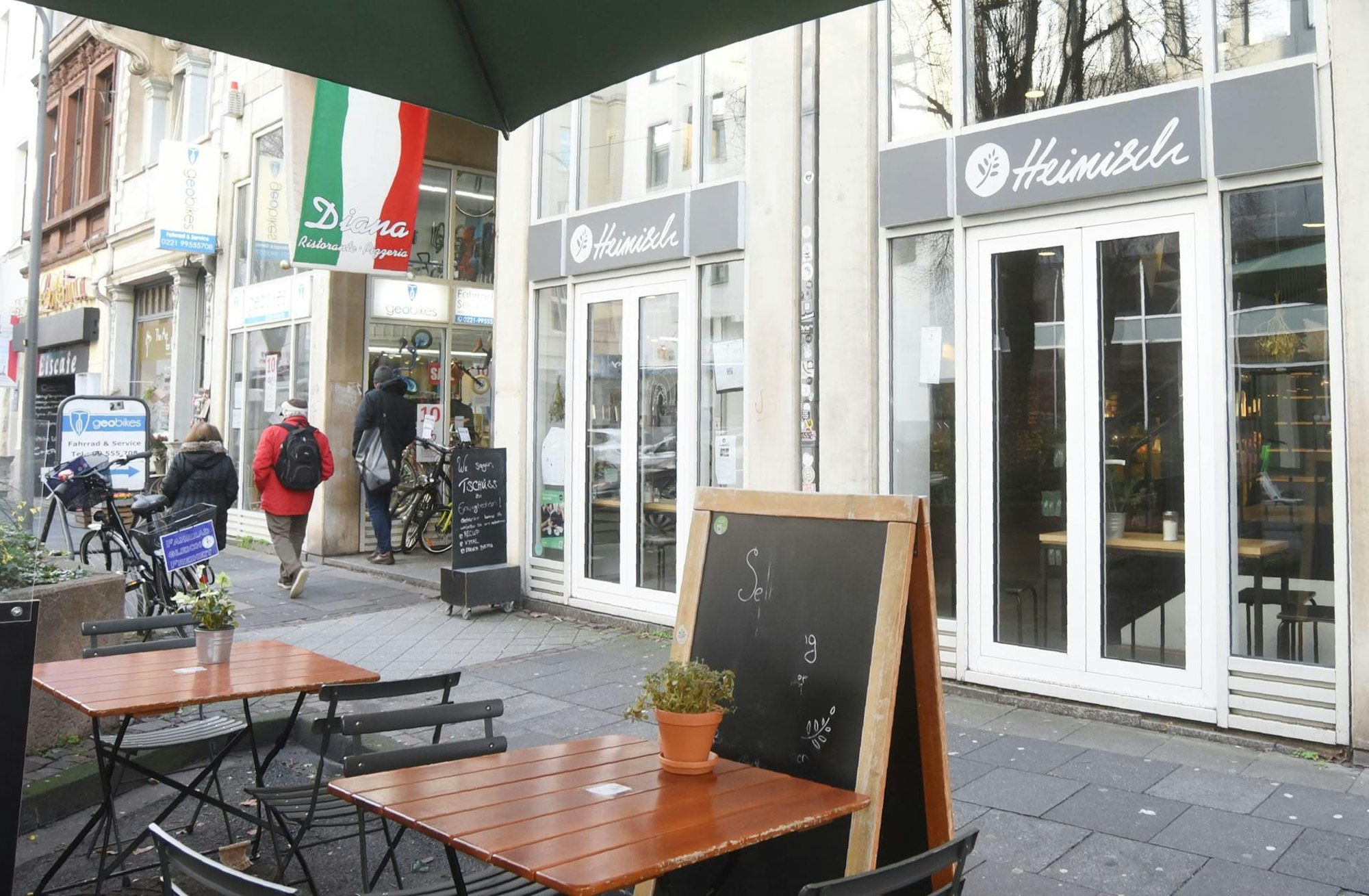 Café Heimisch_außen_Schwaiger
