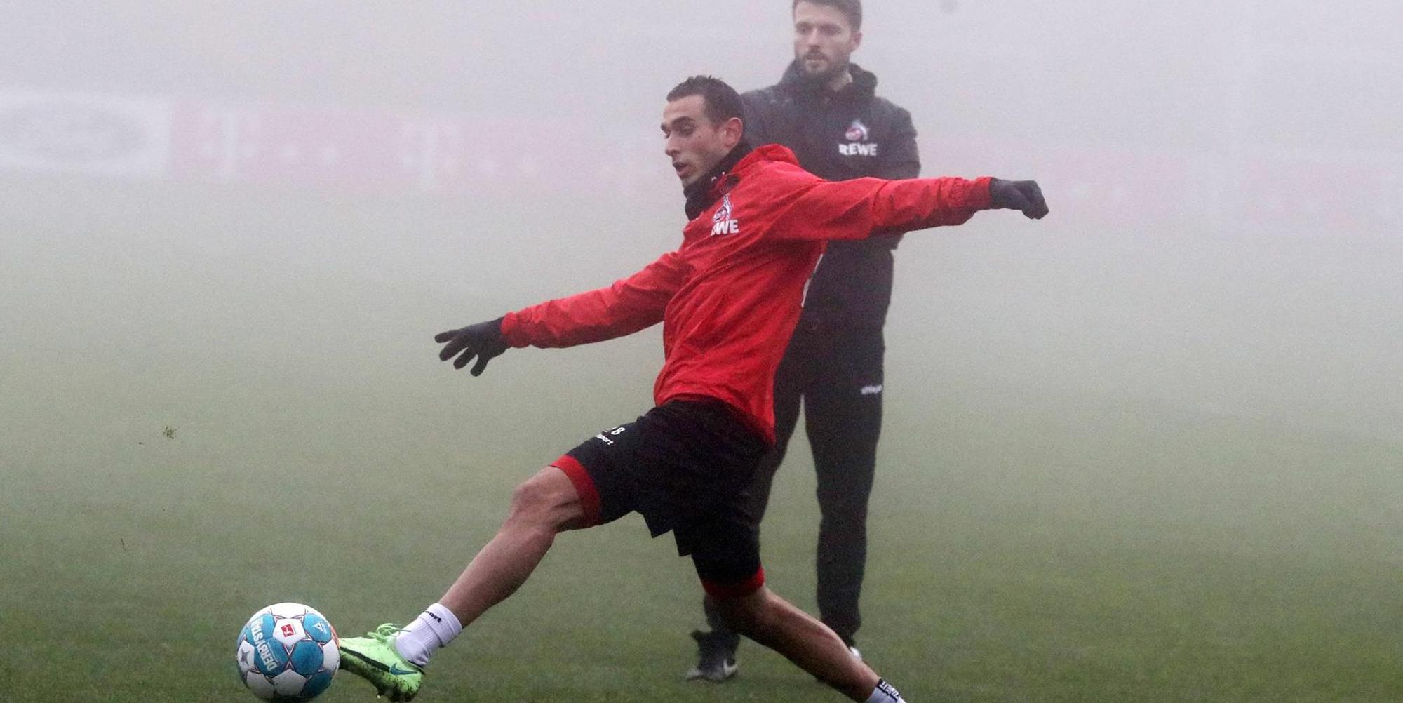skhiri im Nebel