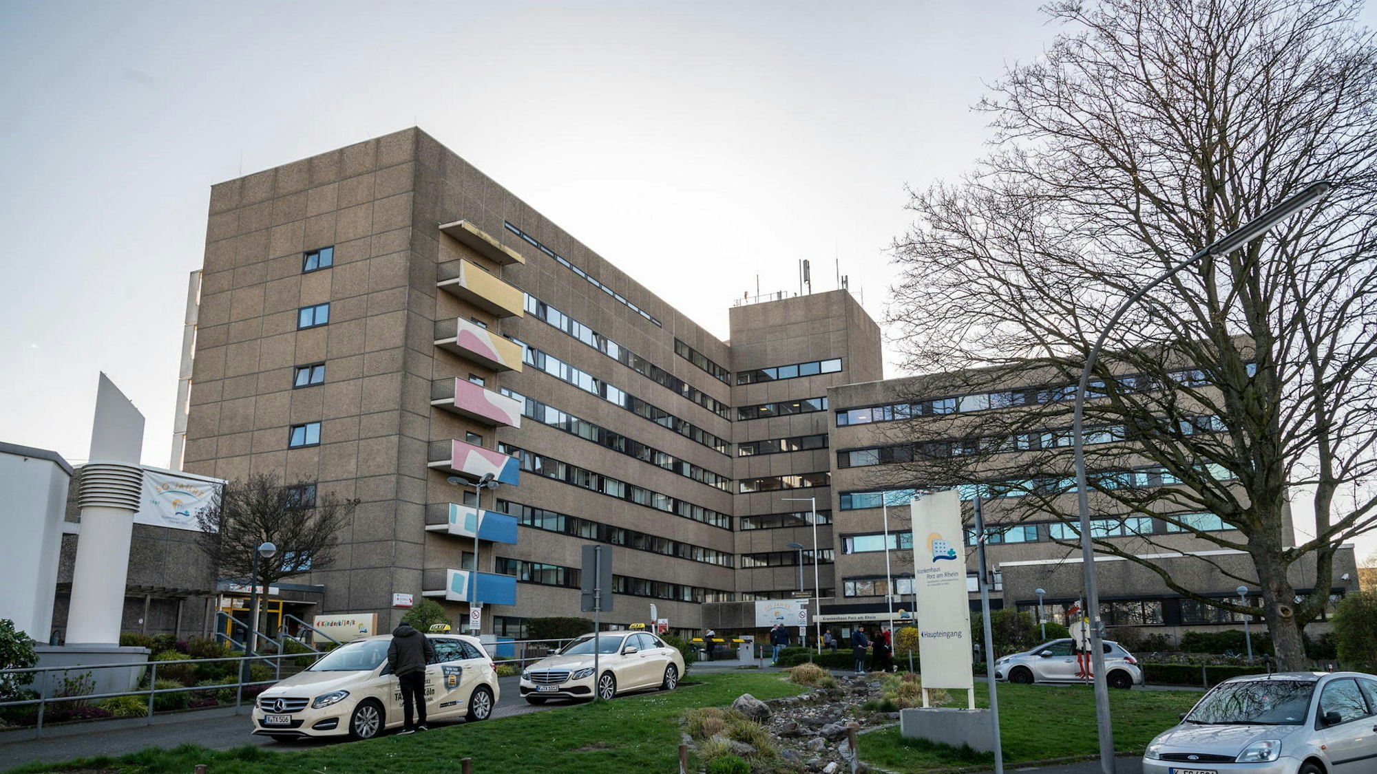 Das Krankenhaus Porz am Rhein.