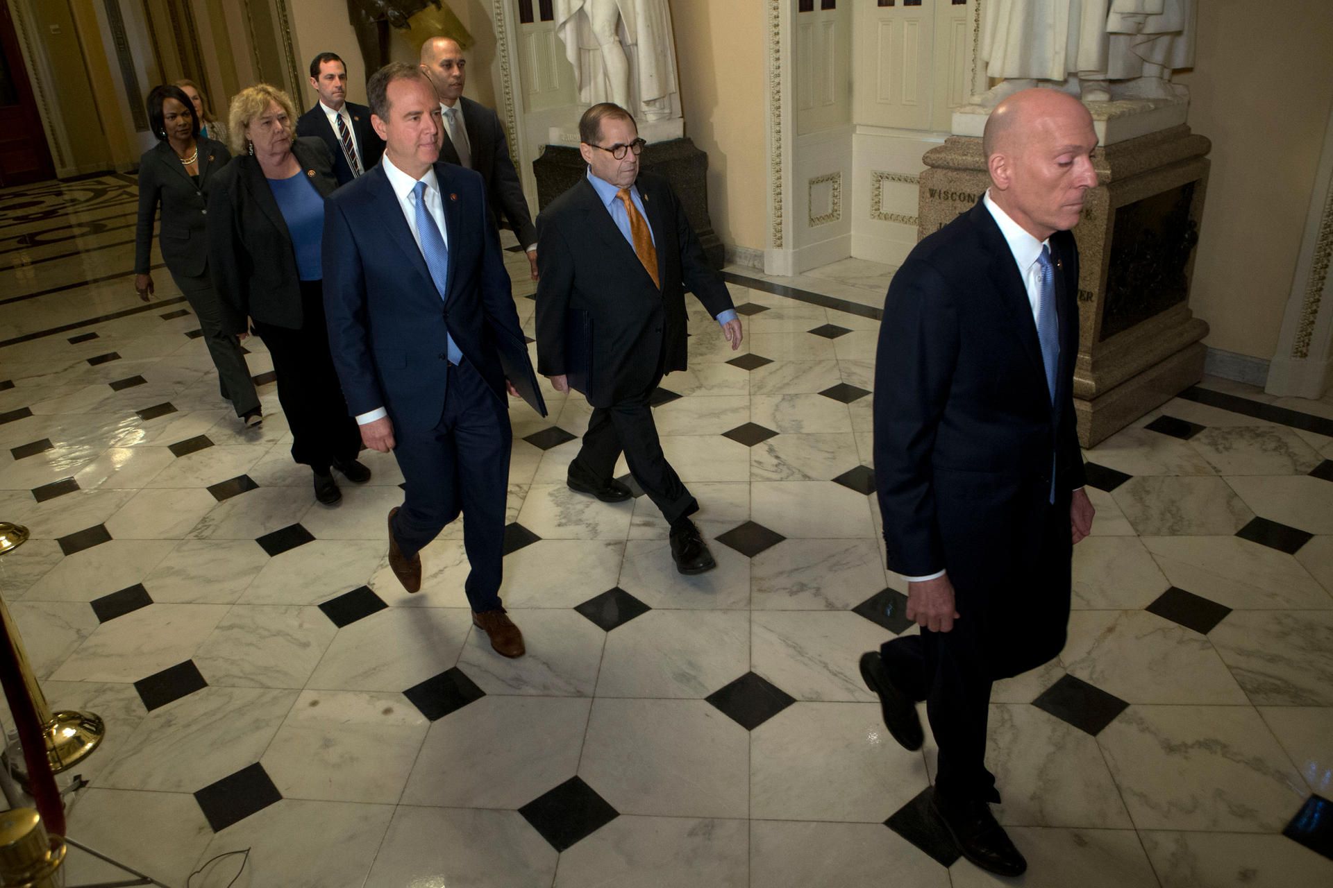 Impeachment_starts1