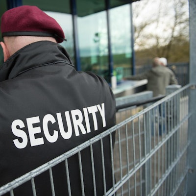 Security-Mitarbeiter dpa