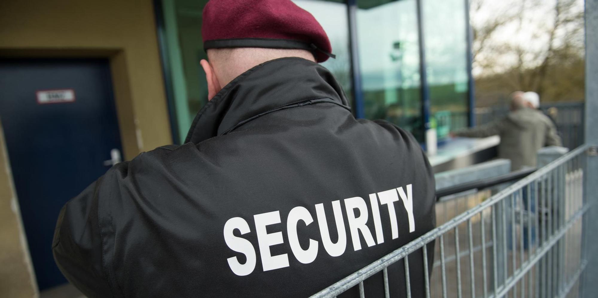 Security-Mitarbeiter dpa