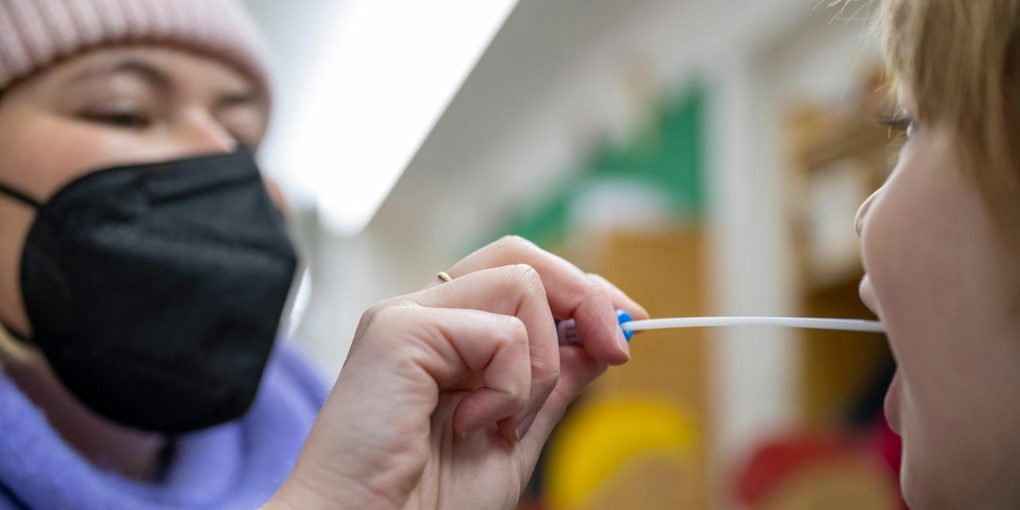 Lollitest Kita Symbolbild dpa