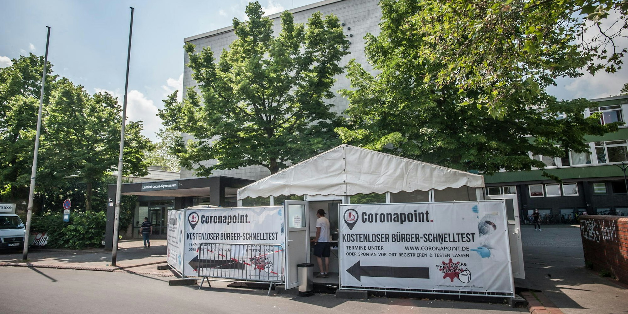 corona-test-zelt_RLE_Leverkusen11062021ALF_2554