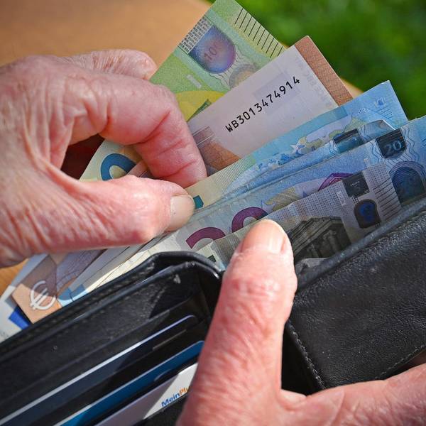 bargeld-portmonee-imago