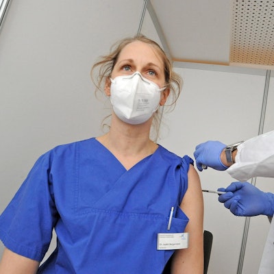 LE_impfstart-krankenhaeuser_(7)