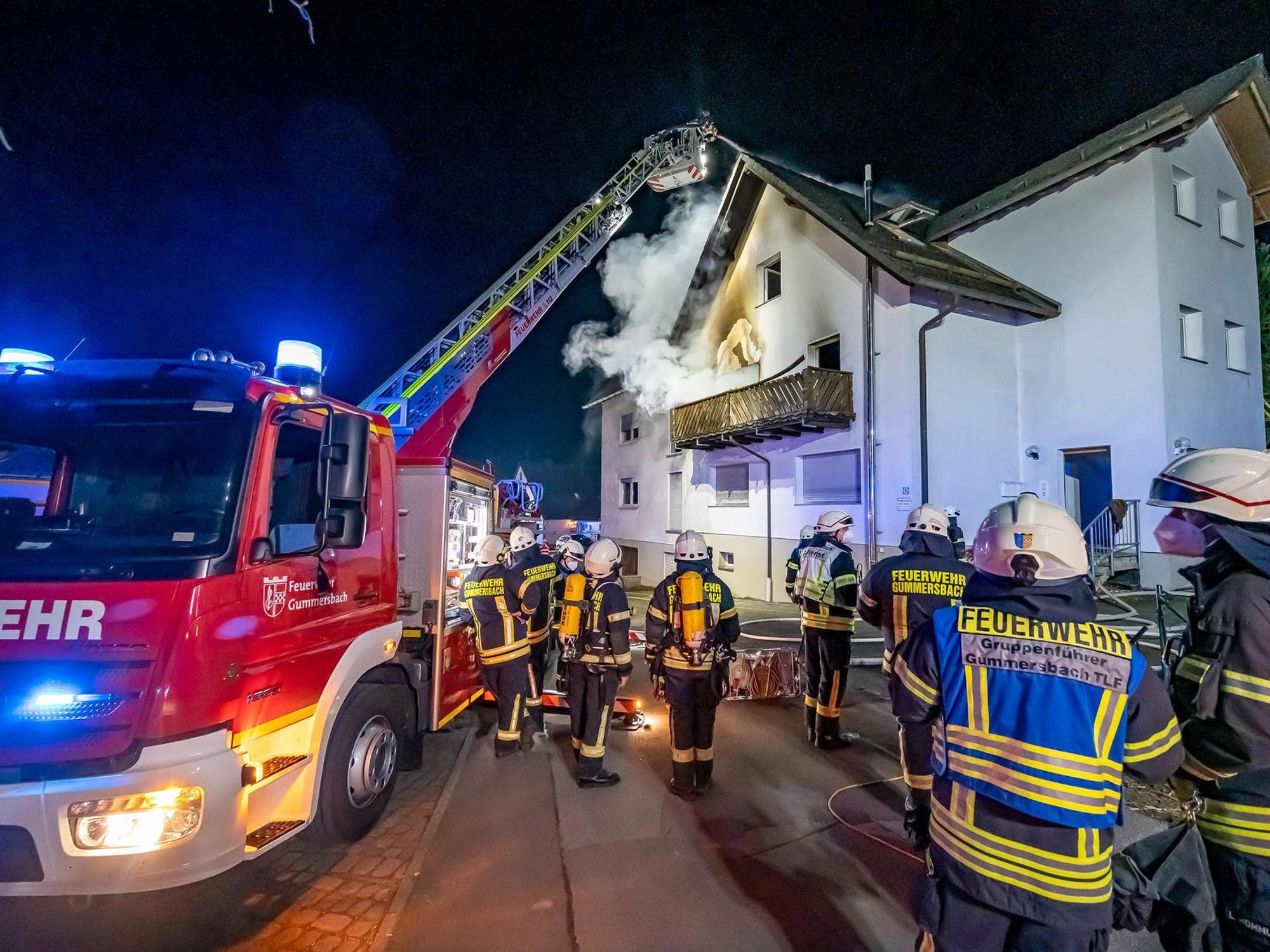 2022-03-24_klu_Gummersbach_Wohnungsbrand_2