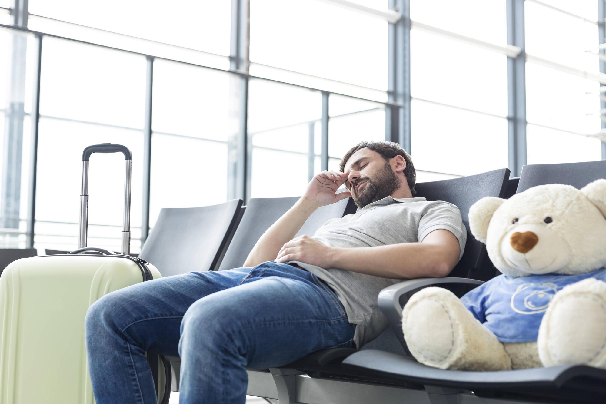 vater_flughafen_muede_imago