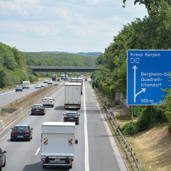 Autobahn 61