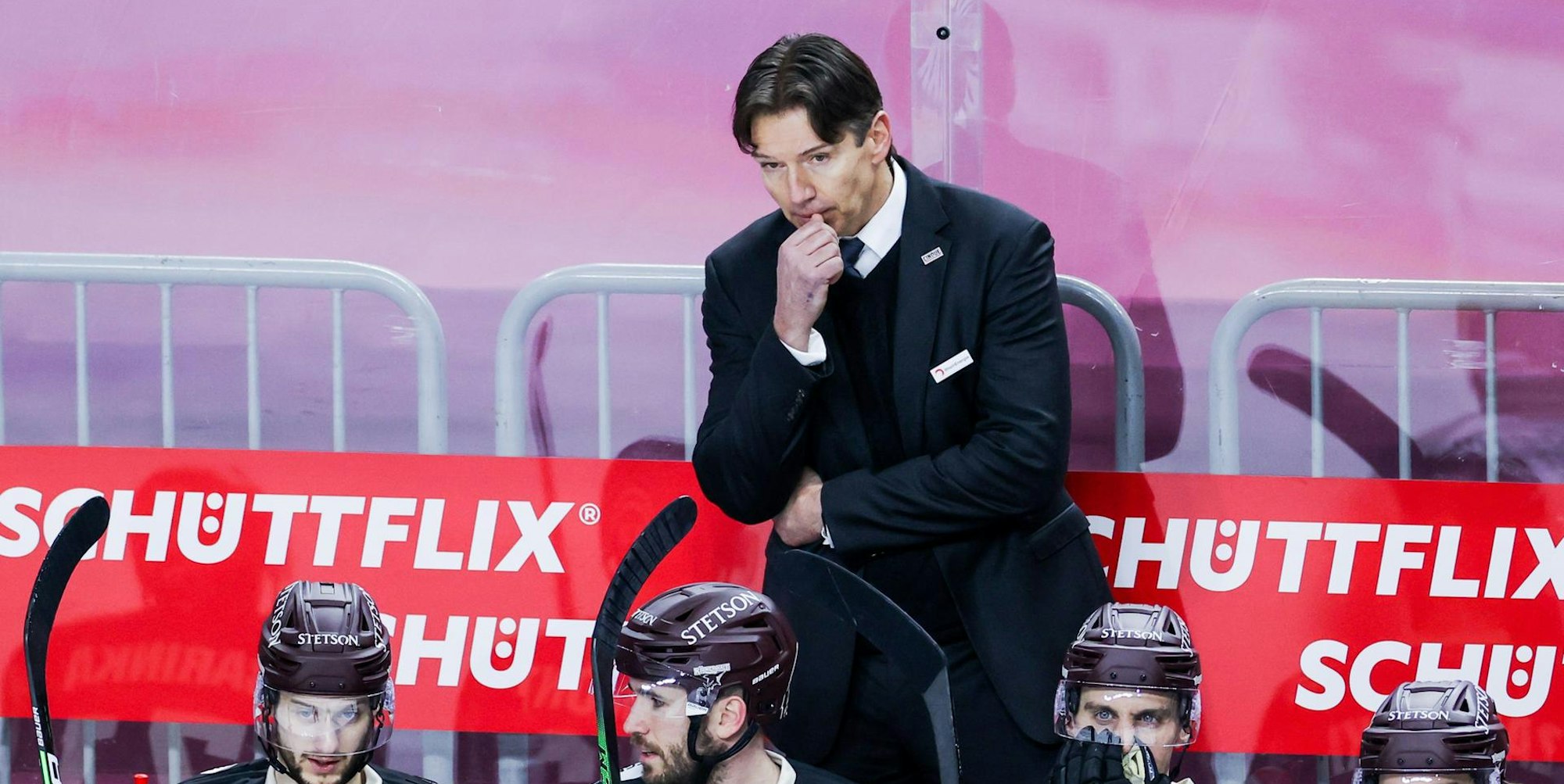 E226D40C-9D75-45B6-AE16-D7FBB379E399