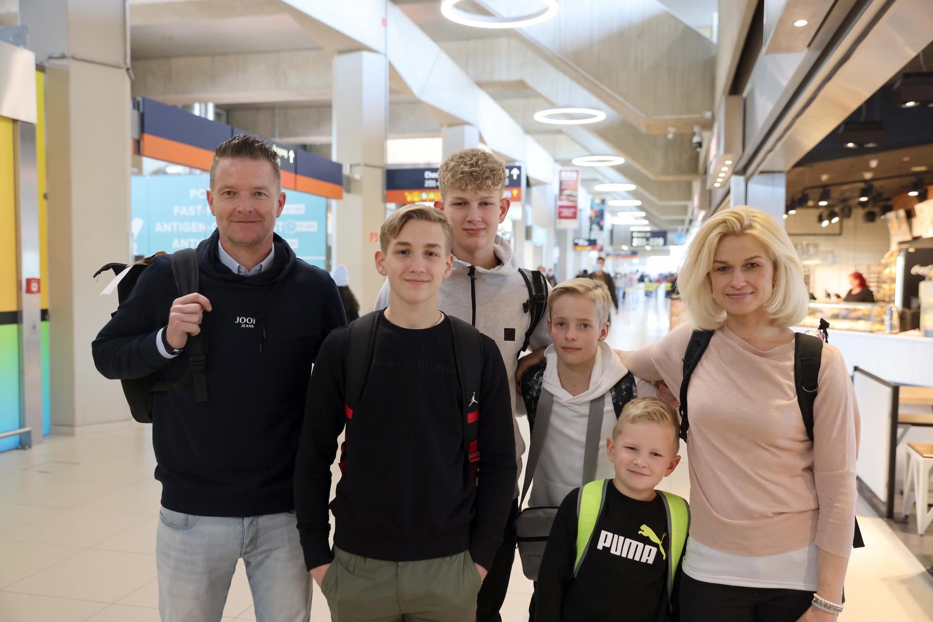 nab220411_Flughafen_Ferien_04
