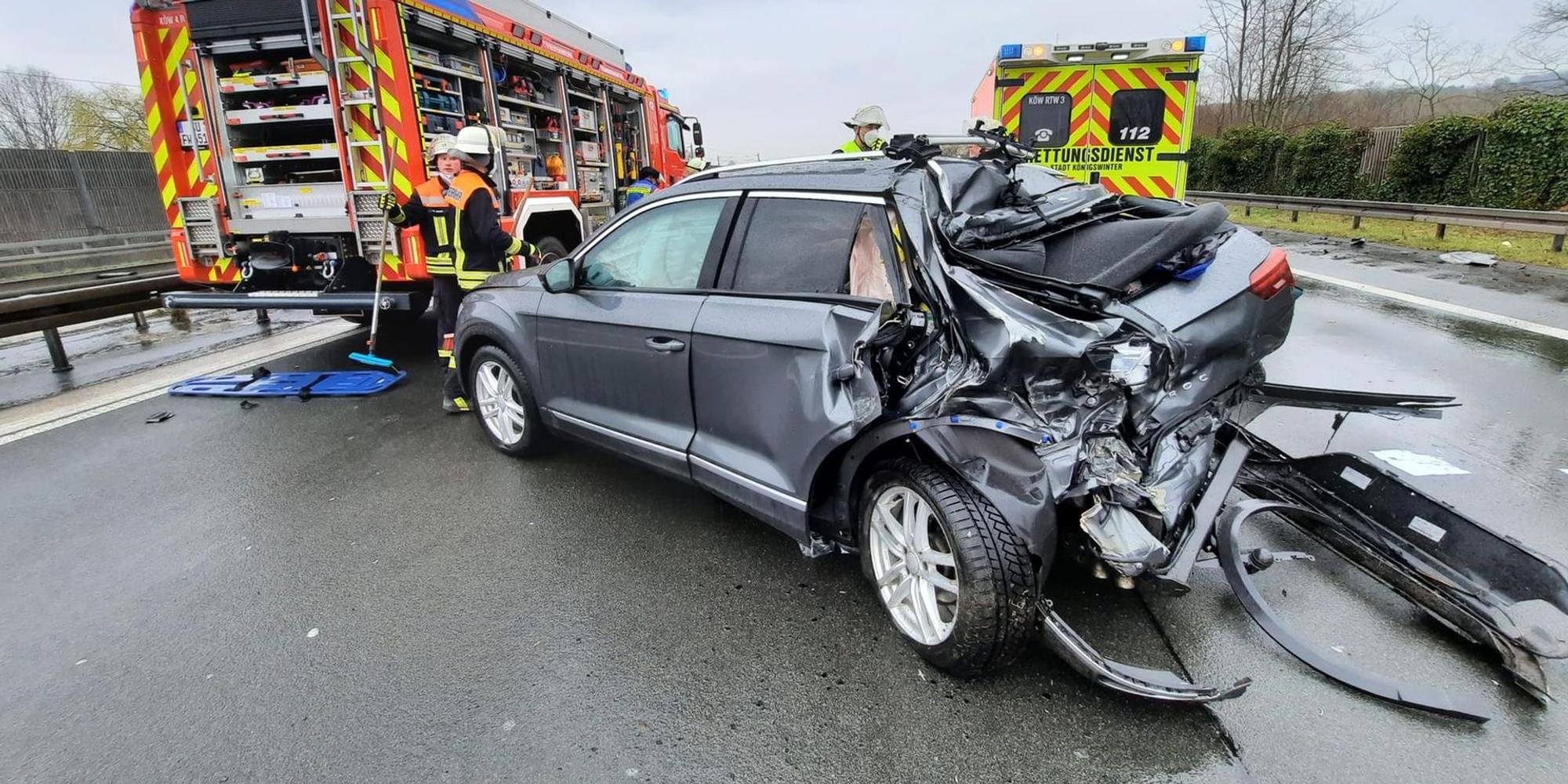 Unfall_A3_Sattelzug_Auto