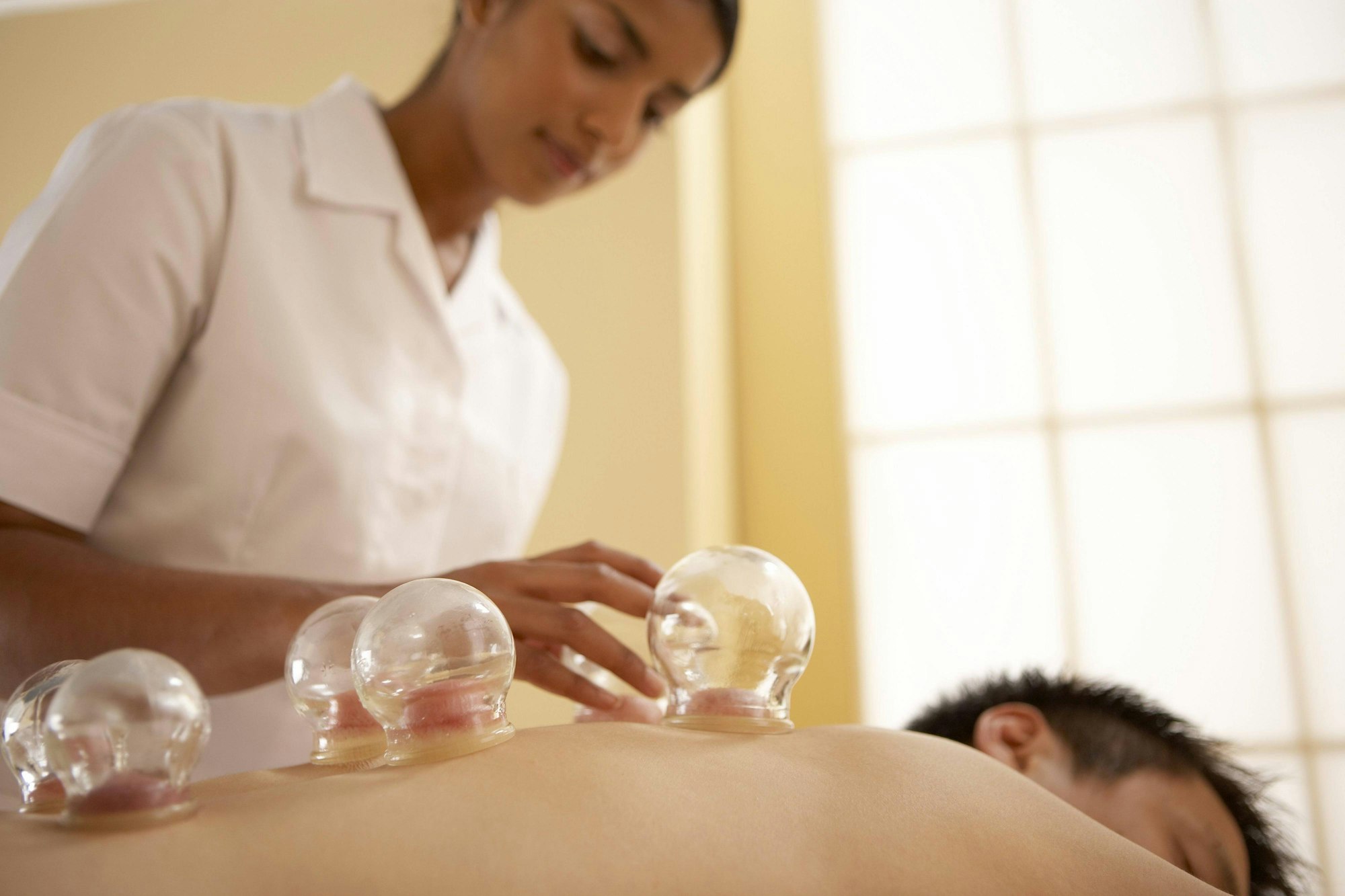 Schröpfen_Symbol_imago