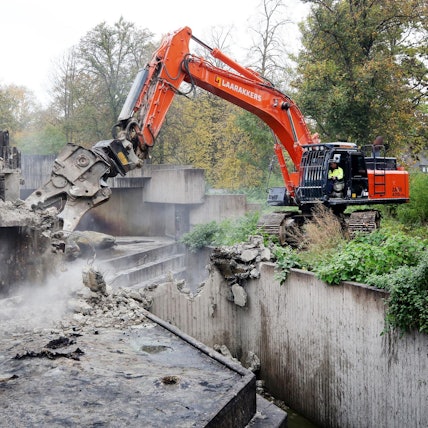 BaggerKrefeldAffenhau