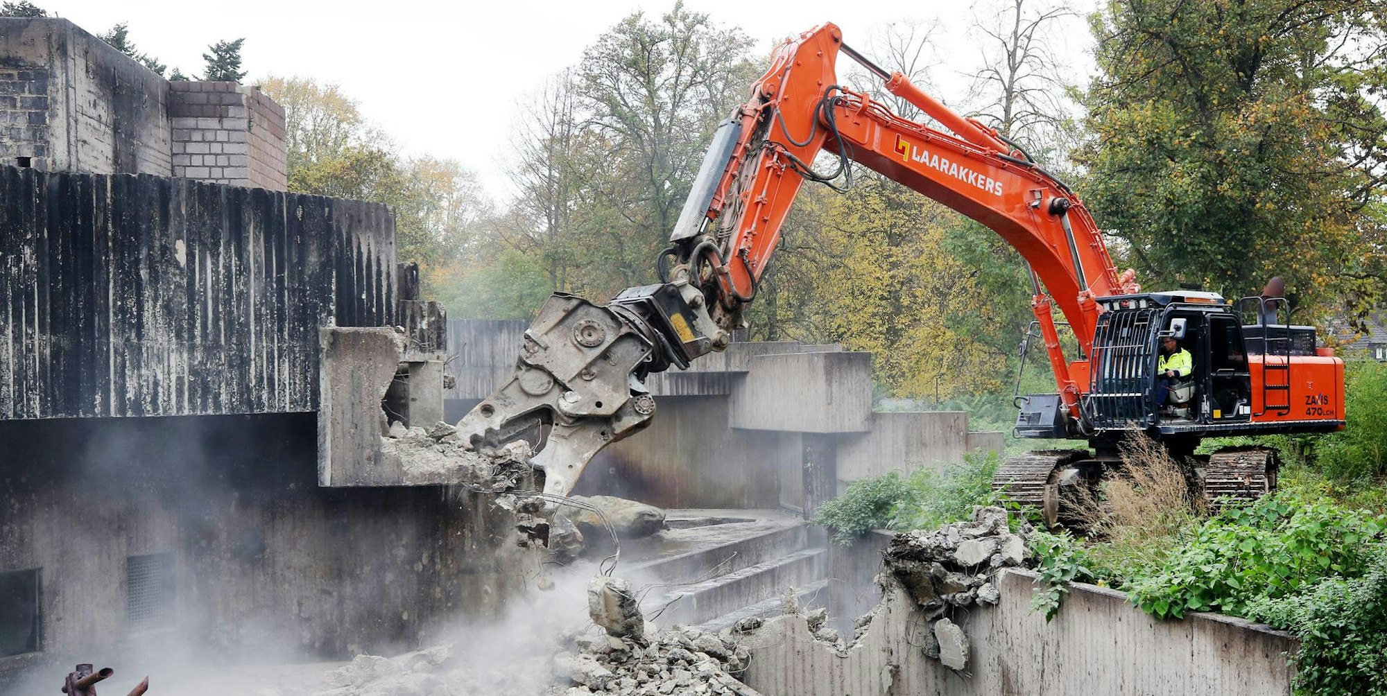 BaggerKrefeldAffenhau