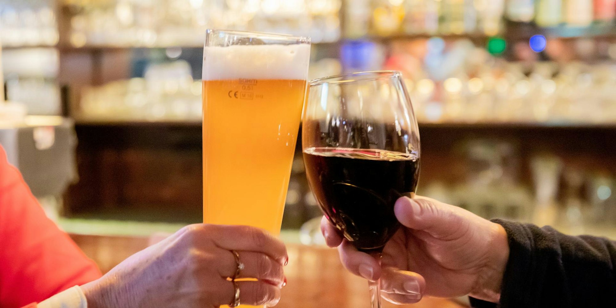 Gastro Trinken Symbolbild