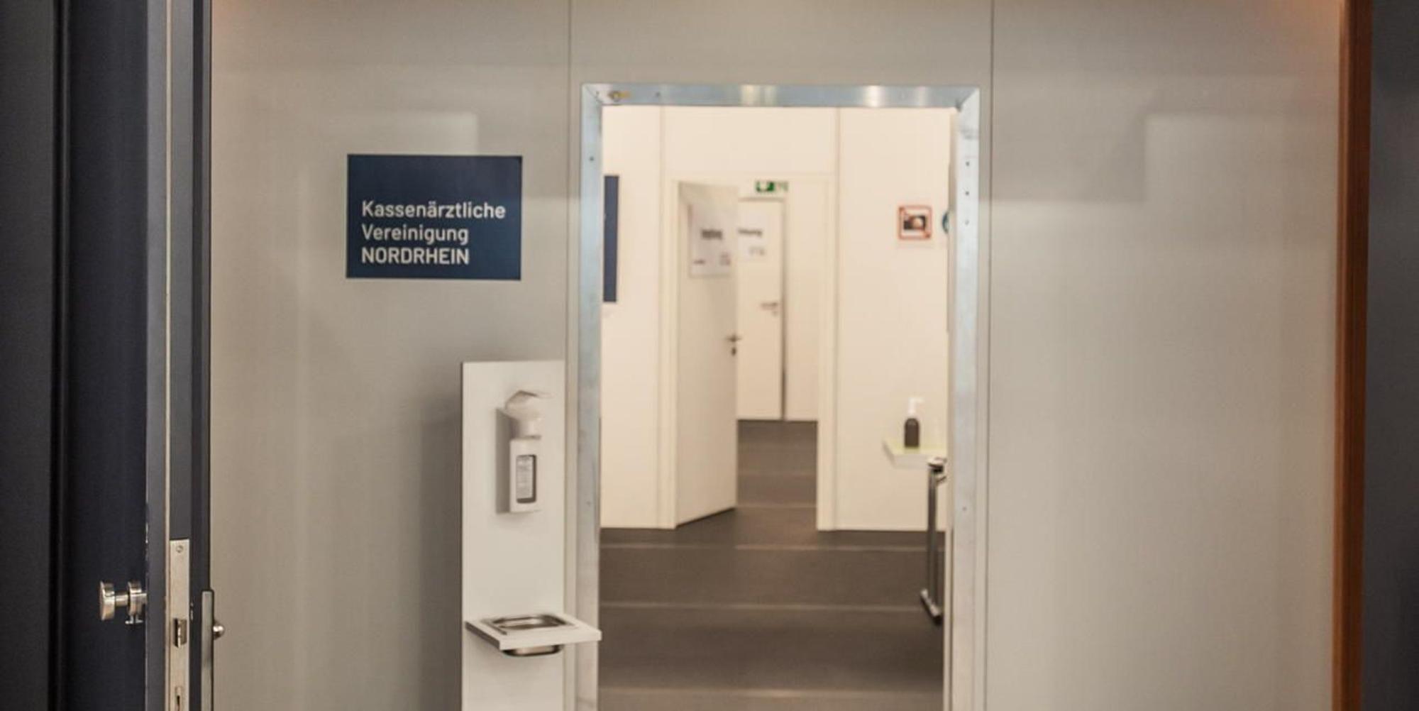 impfbeginn-corona-impfzentrum_leverkusen__ALF_7158