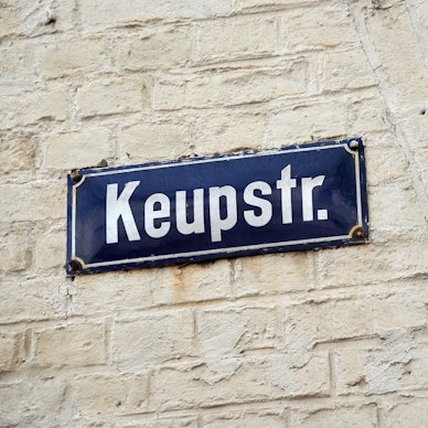 Keupstraße Straßenschild Symbolbild