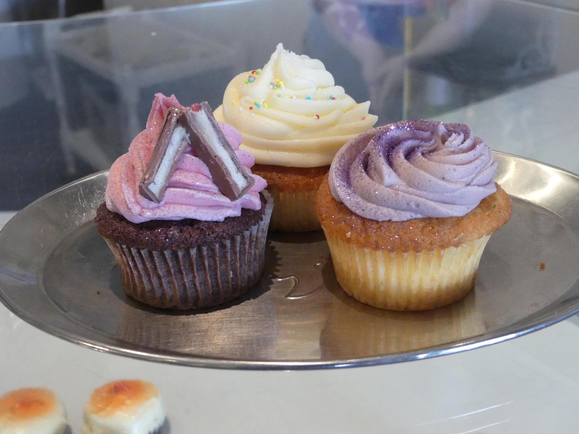roes-royalcupcakes-001