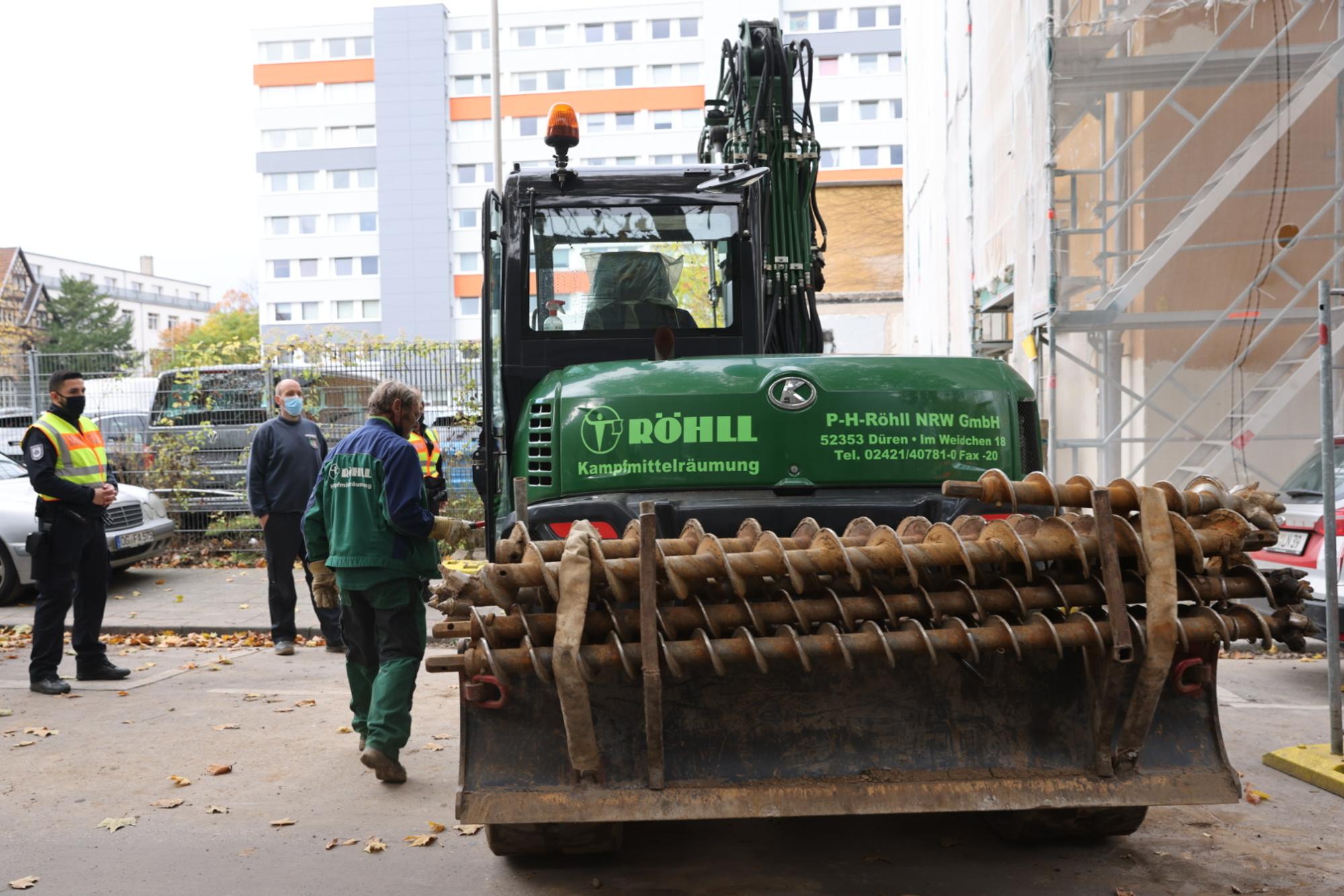 Bombe ehrenfeld bagger