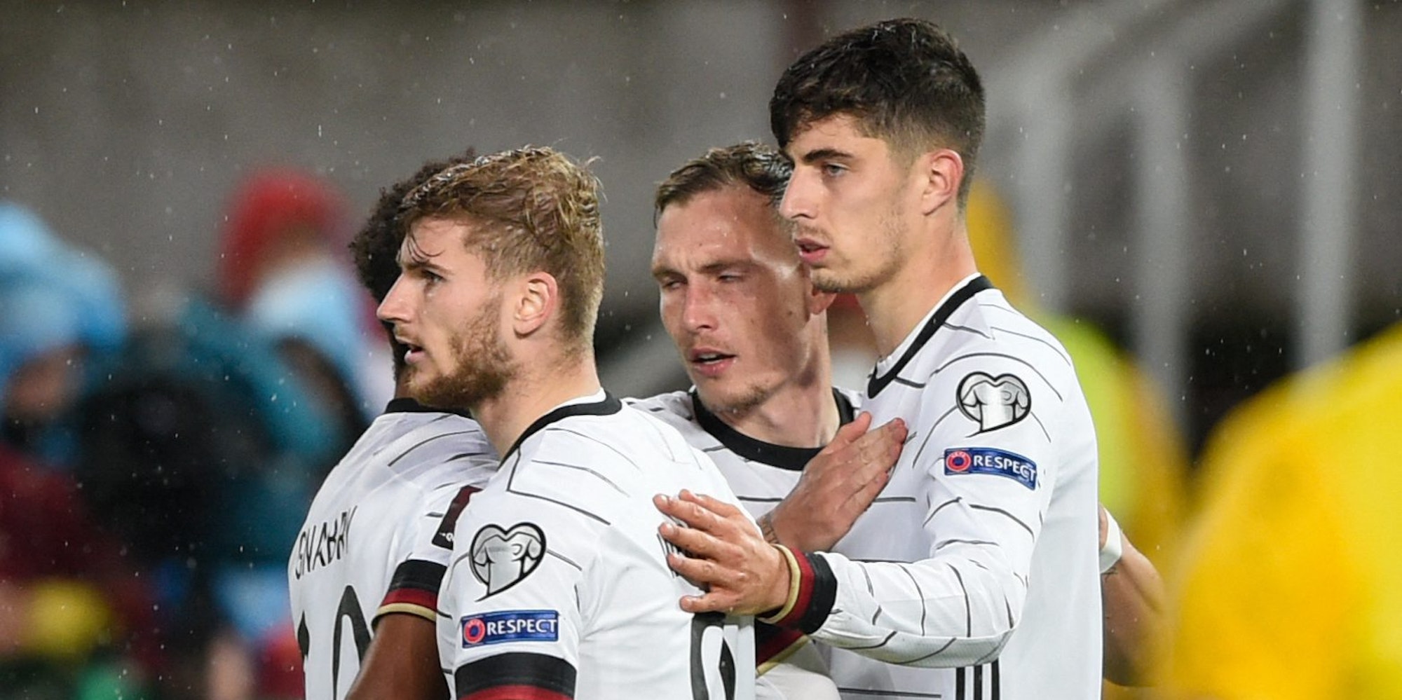 C5D4E6BB-8EF6-48A5-ACF1-918DB9904EF4