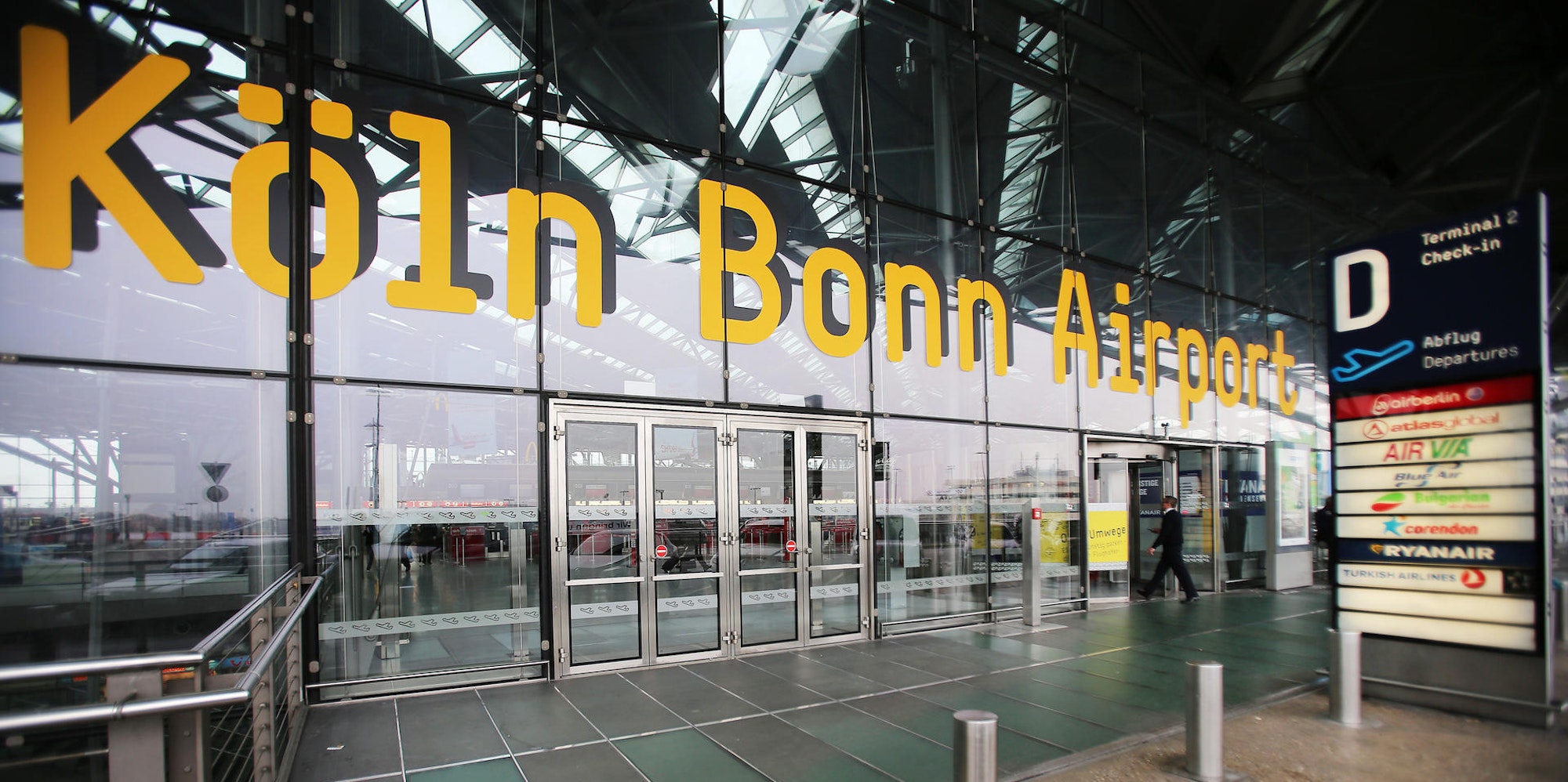 Flughafen Köln Symbolbild 3