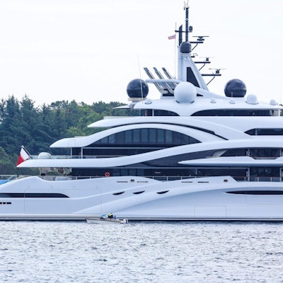 LuxusYacht
