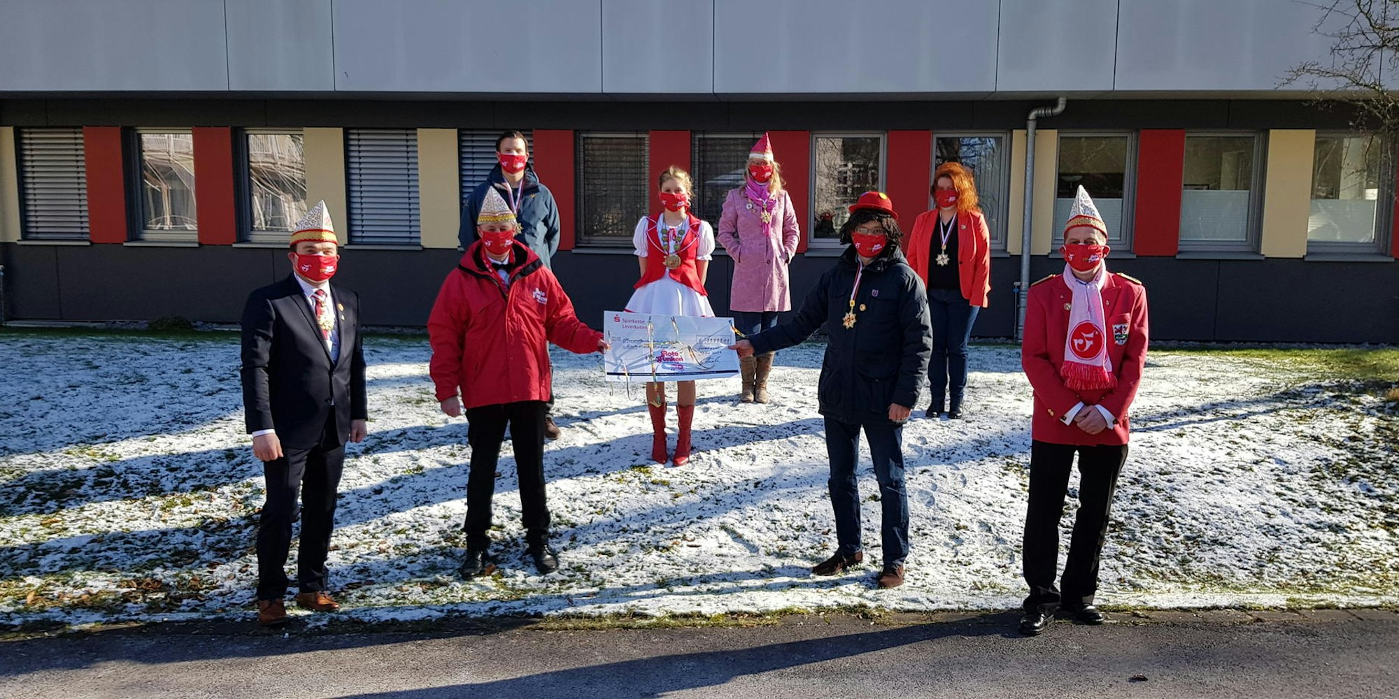 Spendenuebergabe (002)