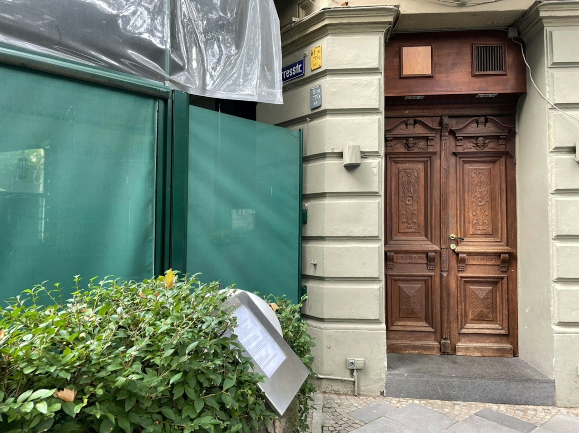 fischermanns restaurant köln tür und karte