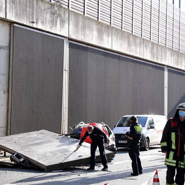 nab201113_Unfall_A_3_Betonwand_05