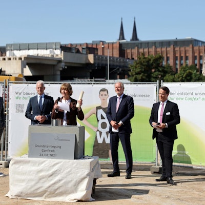 nab210824_Messe_Halle_Grundstein_06