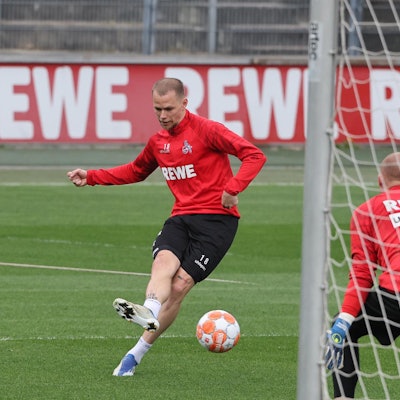 Duda suspendiert 240422