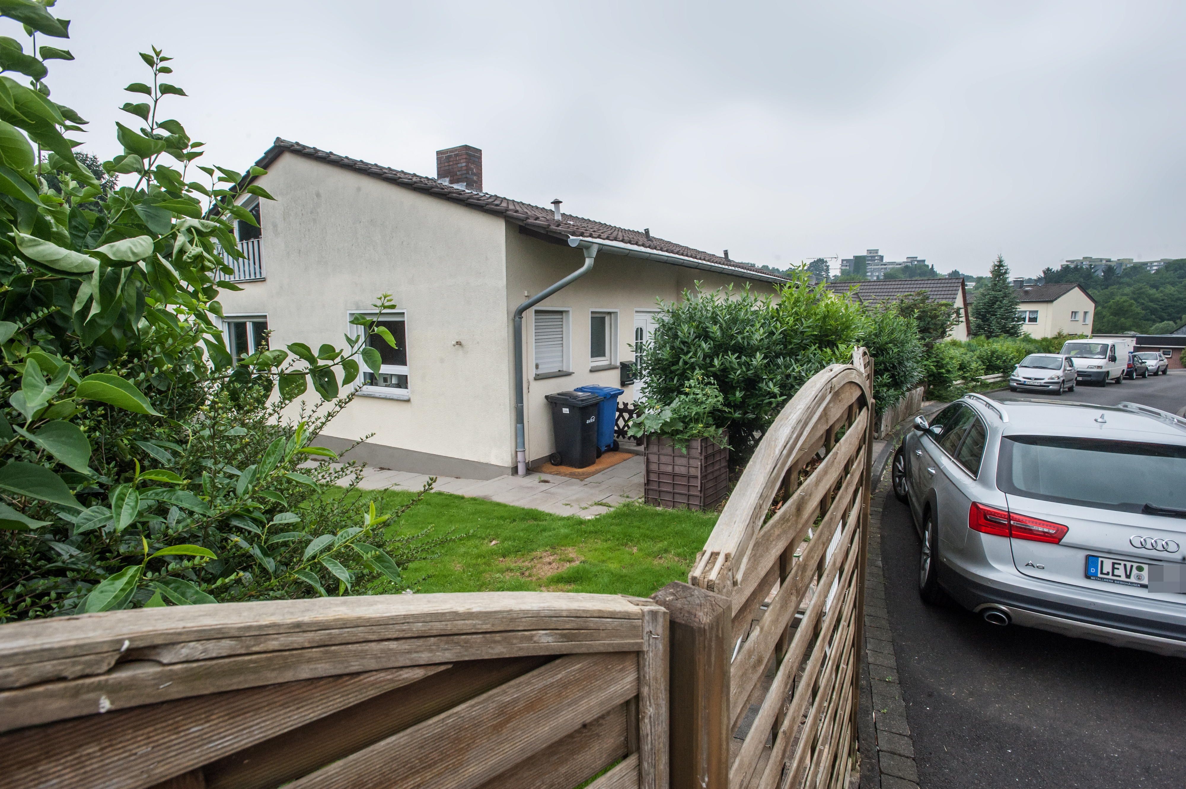 leverkusen-mord-gierlichshof-ALF_2347