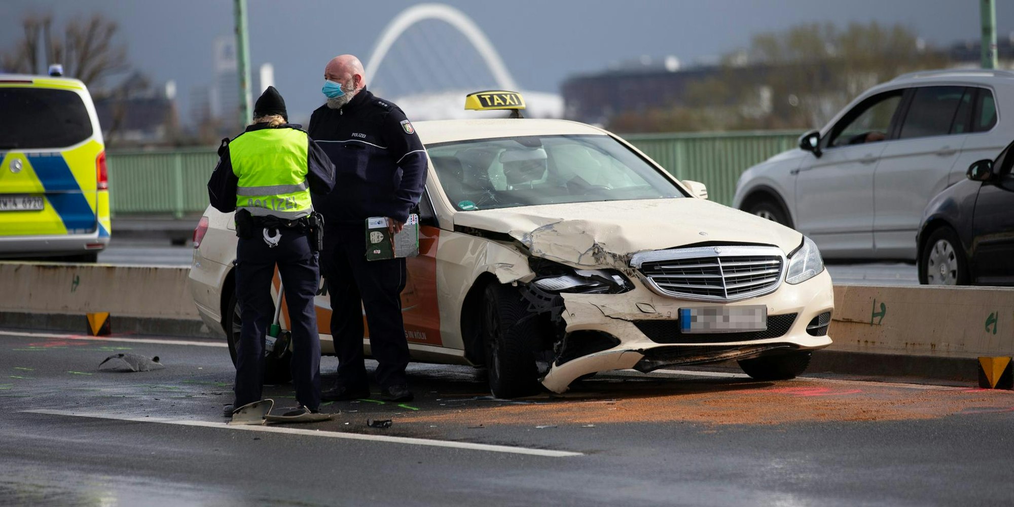 Taxi Unfall Zoobrücke