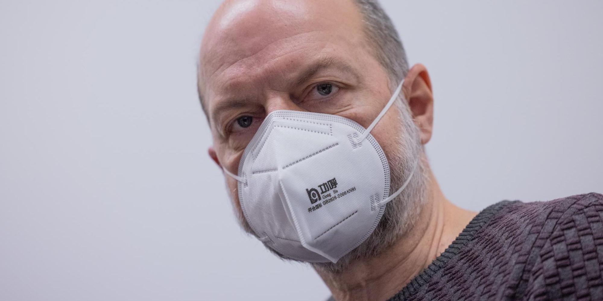 Thomas Drach mit Mundschutz