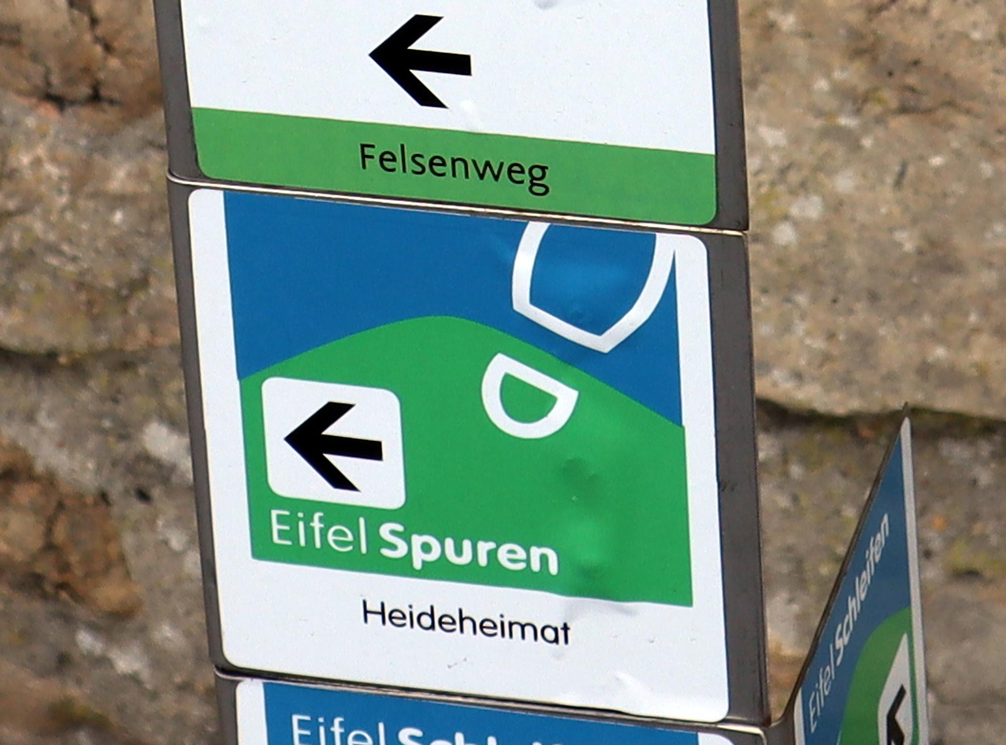 Wanderung Heideheimat Wegzeichen