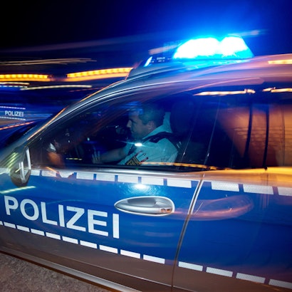 Polizei Streifenwagen Symbolbild 8