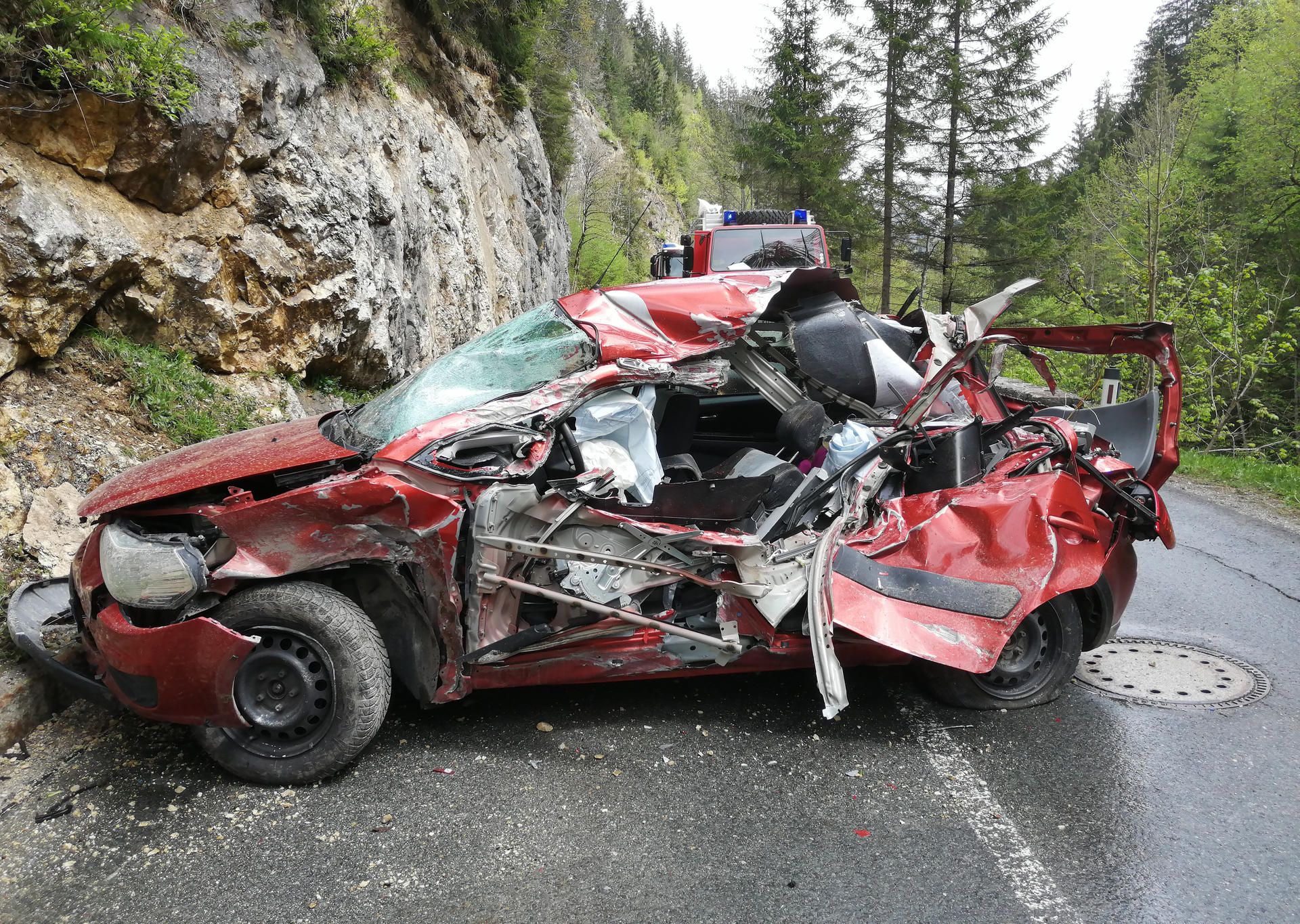 Tirol Brocken Auto dpa