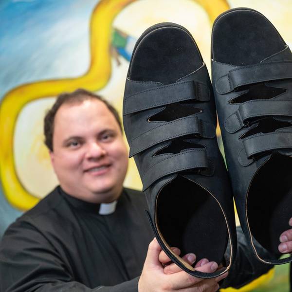 Schuhe Größe 69