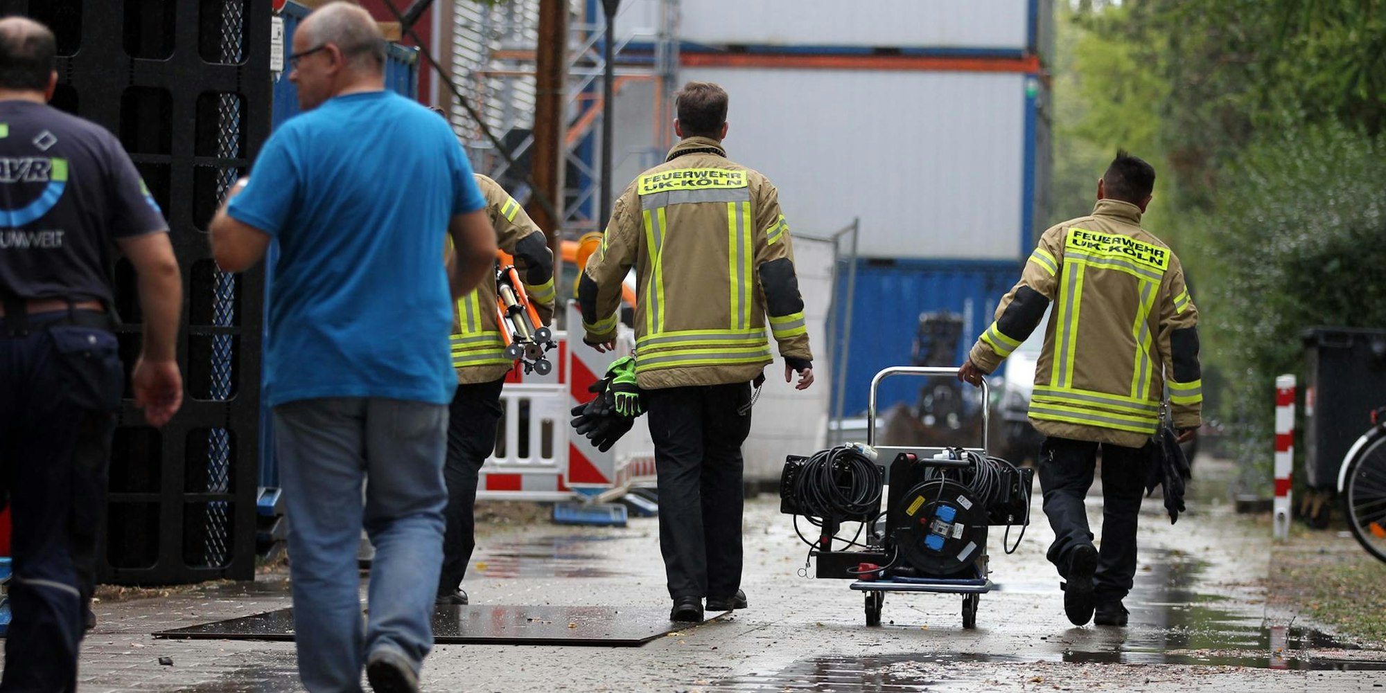 nab190807 Bombe Uni-Klinik 01