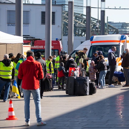 20220307_tb_Ankunft_Ukrainer_Koeln_004