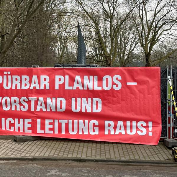 FC Banner Geißbockheim (1)