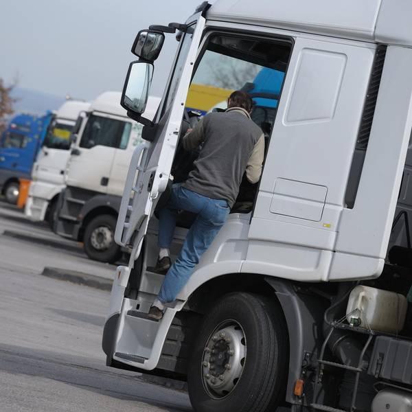 Lkw Symbolbild dpa