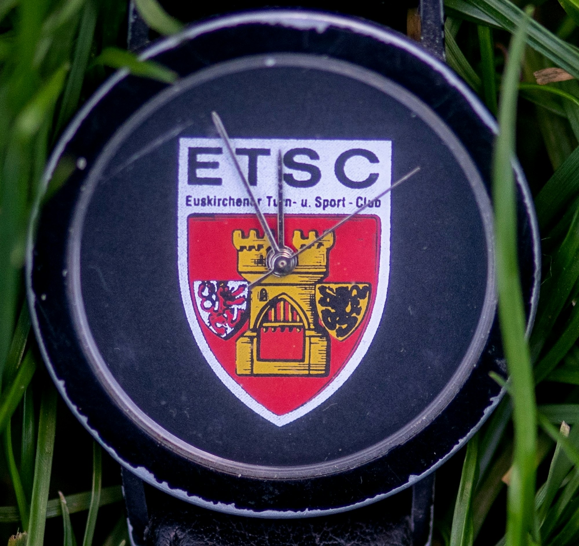 20211115-tom-etsc-uhr